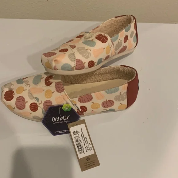 Toms Autumn Pumpkin Sherpa lined canvas shoes